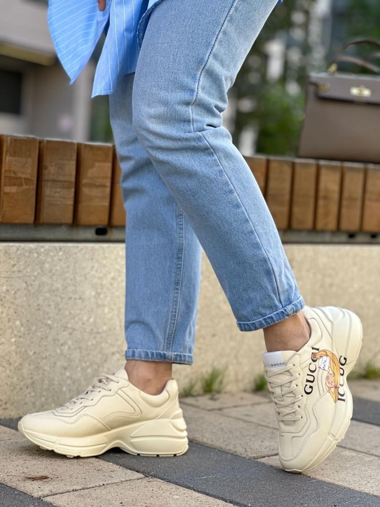 кроссовки женские gucci,бежевые кроссовки,кроссовки гуччи бежевые,кроссовкам gucci rhyton,кроссовки gucci