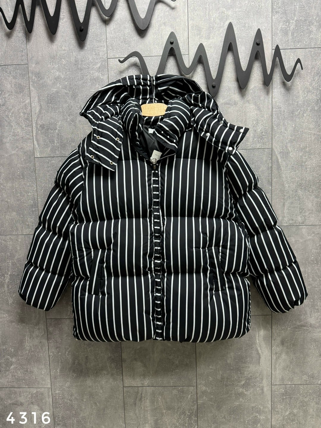 куртка женская,куртка модная,куртка,стильная куртка,куртка оверсайз