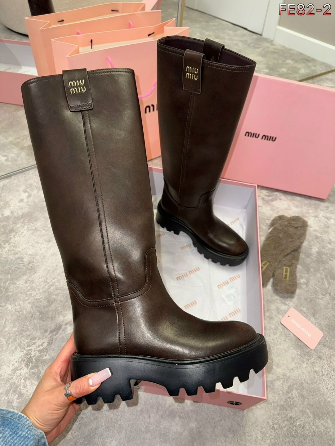 женские сапоги,,кожаные сапоги,модные сапоги,сапоги celine