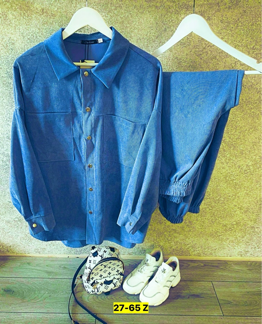 костюм фиолетовый,женский костюм из микровельвета брючный в сиреневый,костюм с рубашкой,костюм двойка вельвет,вельветовые костюмы