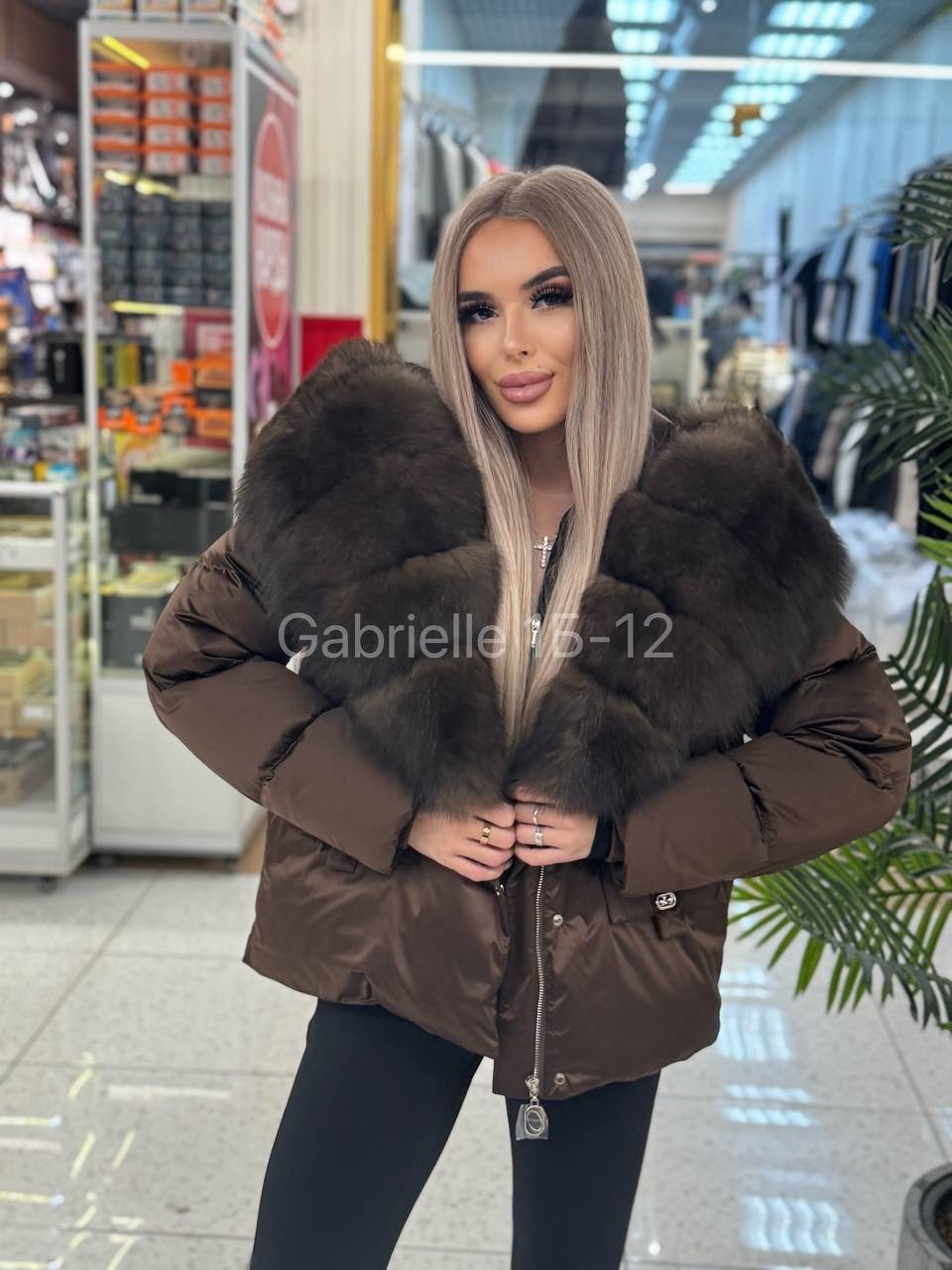 пуховики с мехом,стильные пуховики,пуховики с натуральным мехом,куртка с мехом,куртка пуховик с натуральным мехом