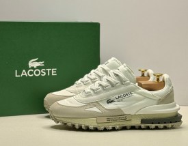 Кроссовки