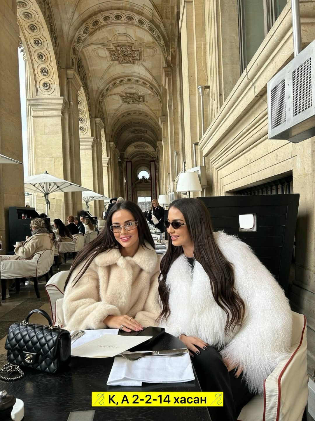 шубка,пальто шуба,меховая куртка,меховое пальто,шуба белая