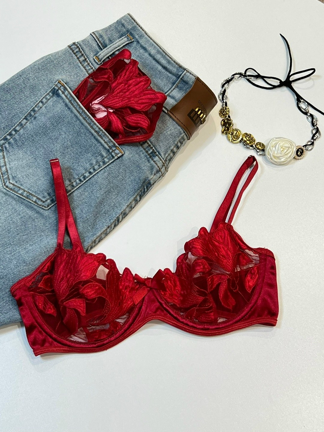 комплект нижнего белья,нижнее белье кружевное комплект,женский комплект нижнего белья с,нижнее белье красное,комплект нижнего белья сексуальное