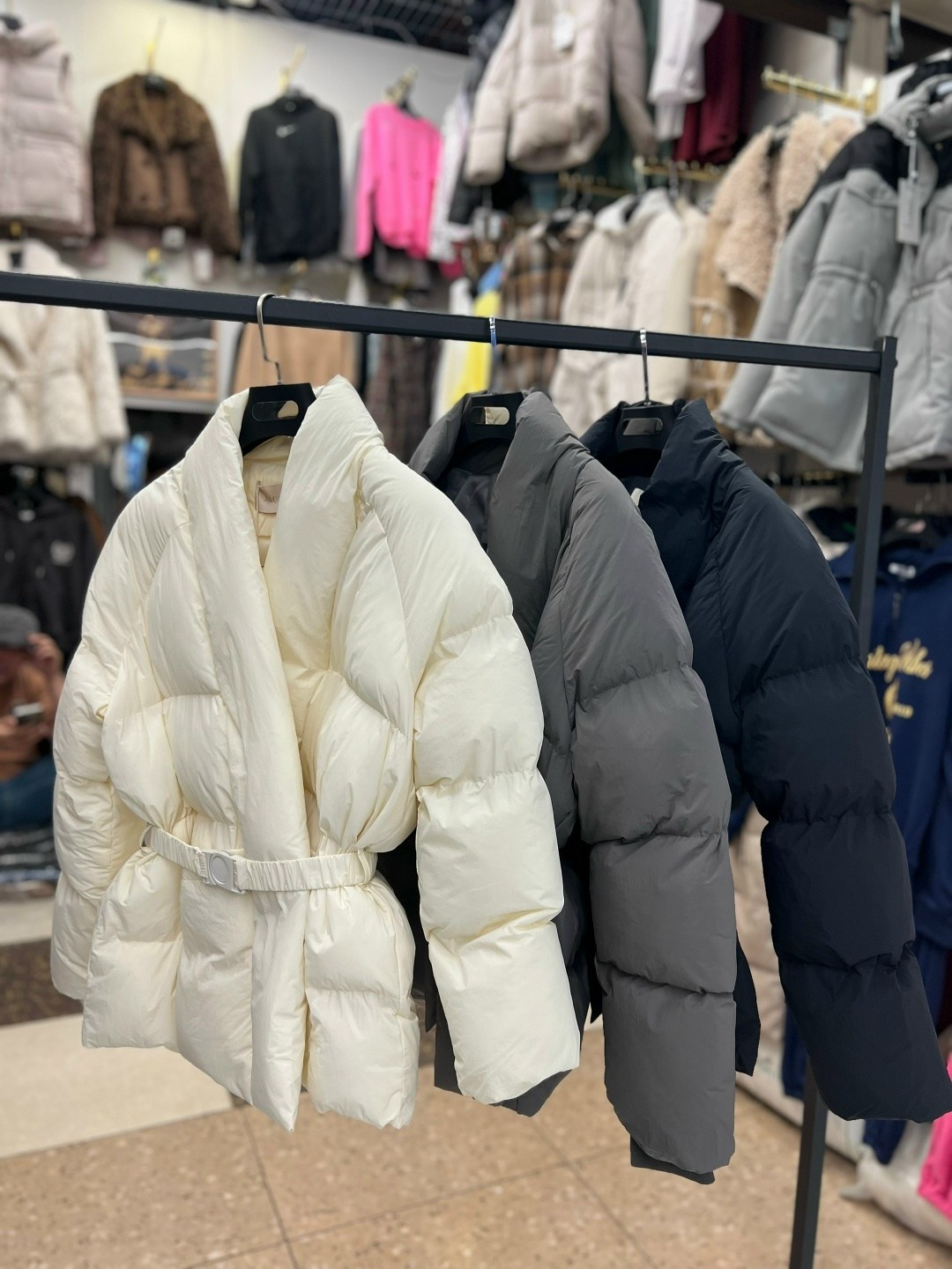 стильные пуховики,зимние куртки,куртка стильная,куртка с поясом,куртка модная