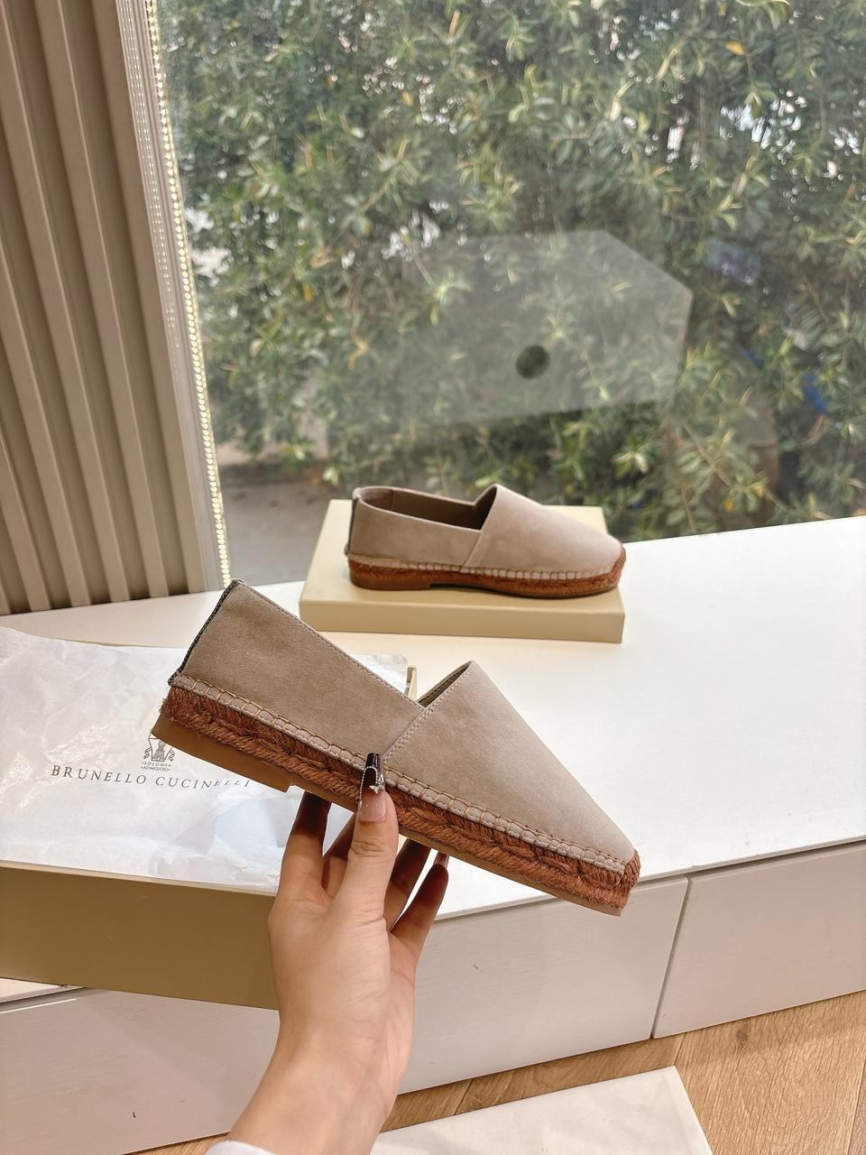 эспадрильи brunello cucinelli,замшевые шлепанцы brunello cucinelli,лоферы brunello cucinelli,эспадрильи женские,