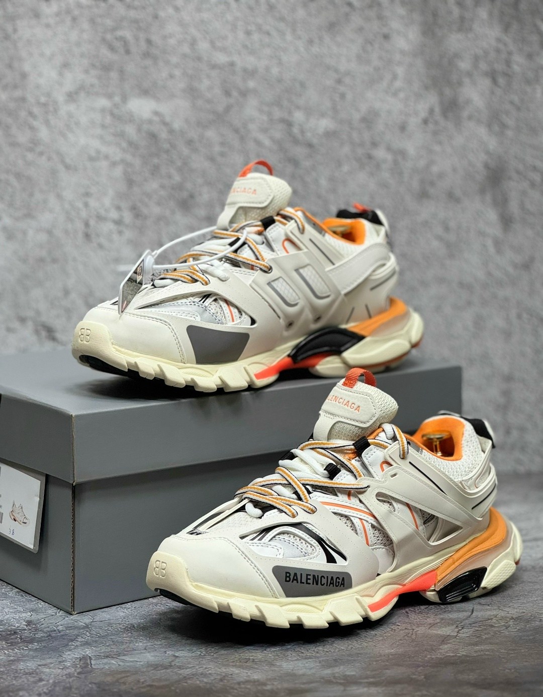 balenciaga track white orange,кроссовки balenciaga track,кроссовки balenciaga,balenciaga track,баленсиага трек 2 кроссовки