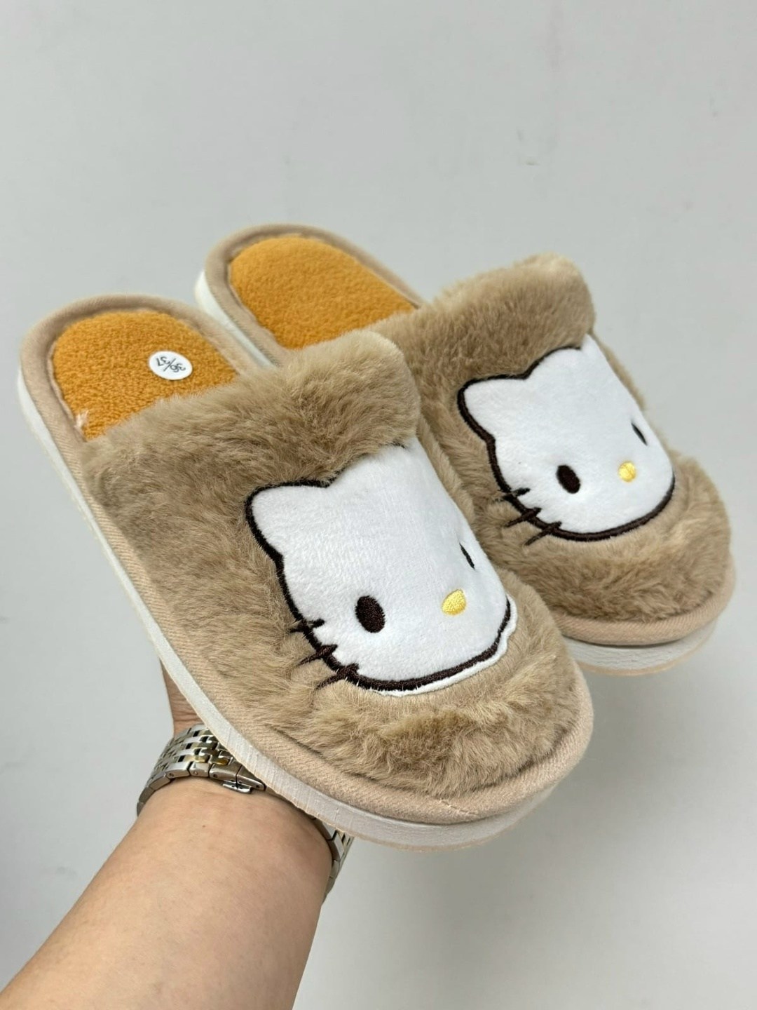 тапочки хелло китти,тапки хелло китти,тапочки домашние женские,тапочки домашние,плюшевые домашние тапочки