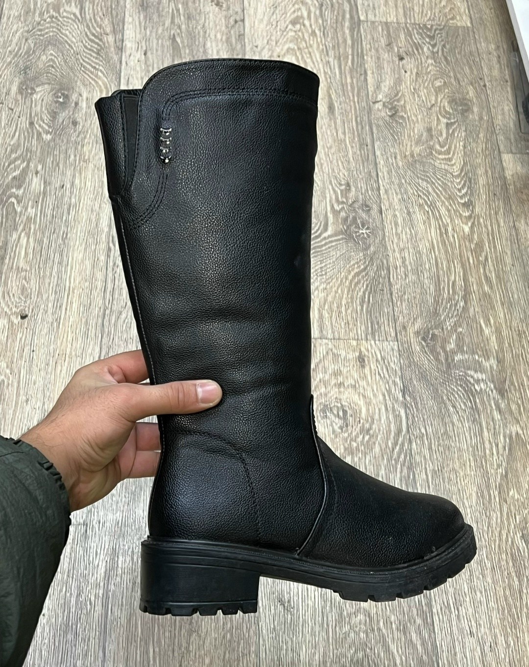 женские зимние сапоги,женские сапоги,,зимние сапоги,сапожки