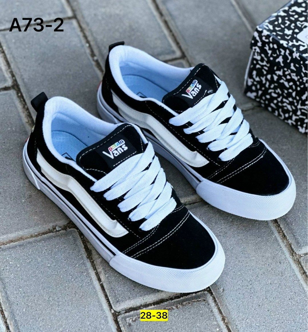 ,кеды молодежные,кеды vans,обуви,пара обуви