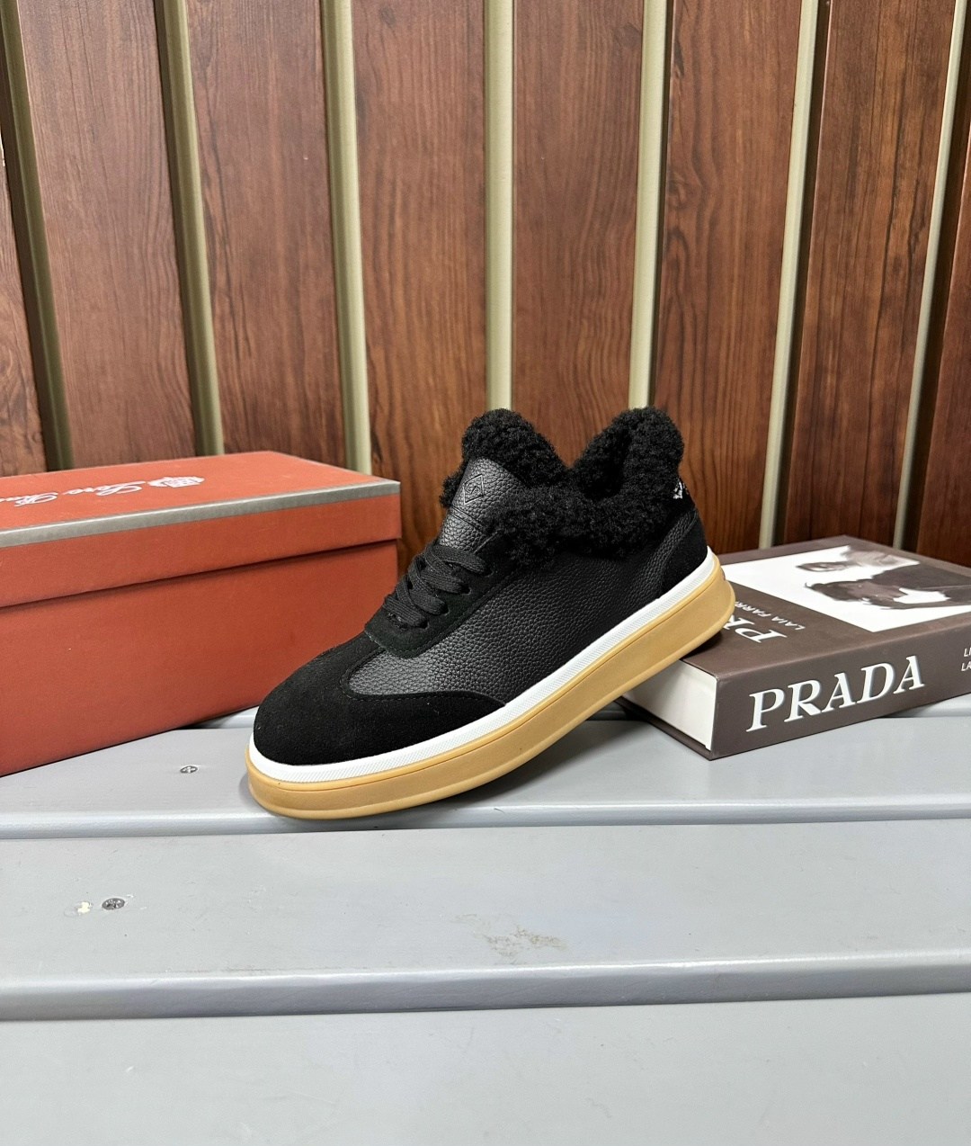 ,кроссовки loro piana,женская ,замшевые кроссовки,кроссовки женскиe