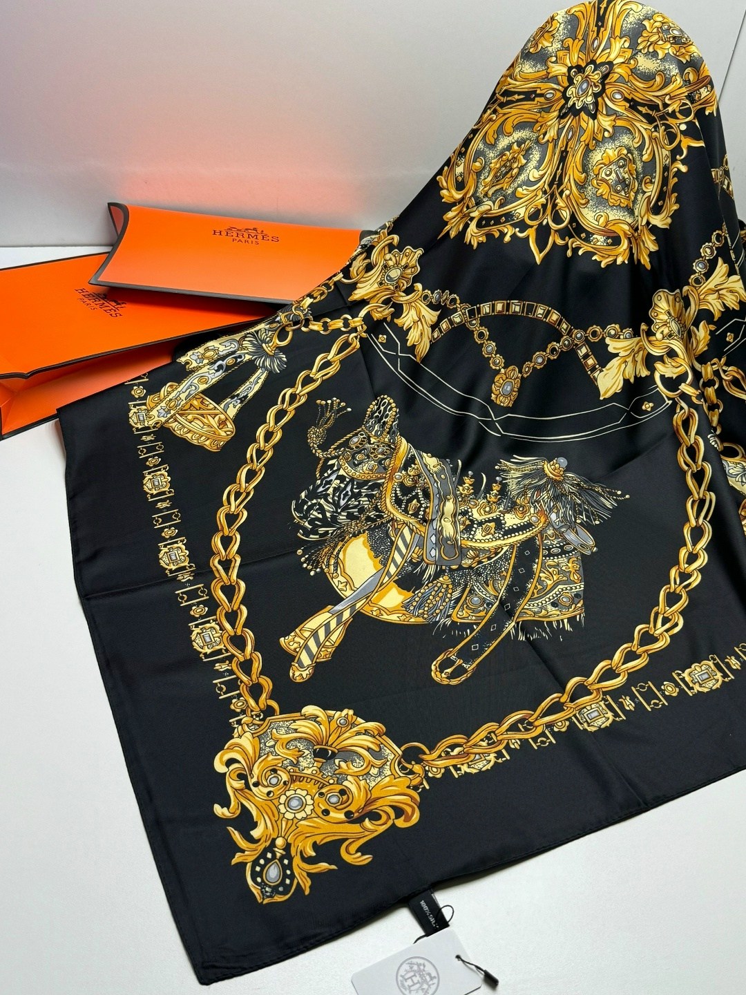 шелковый платок hermes,шелковые платки,платки гермес,платки эрмес шелк,платок женский шелковый