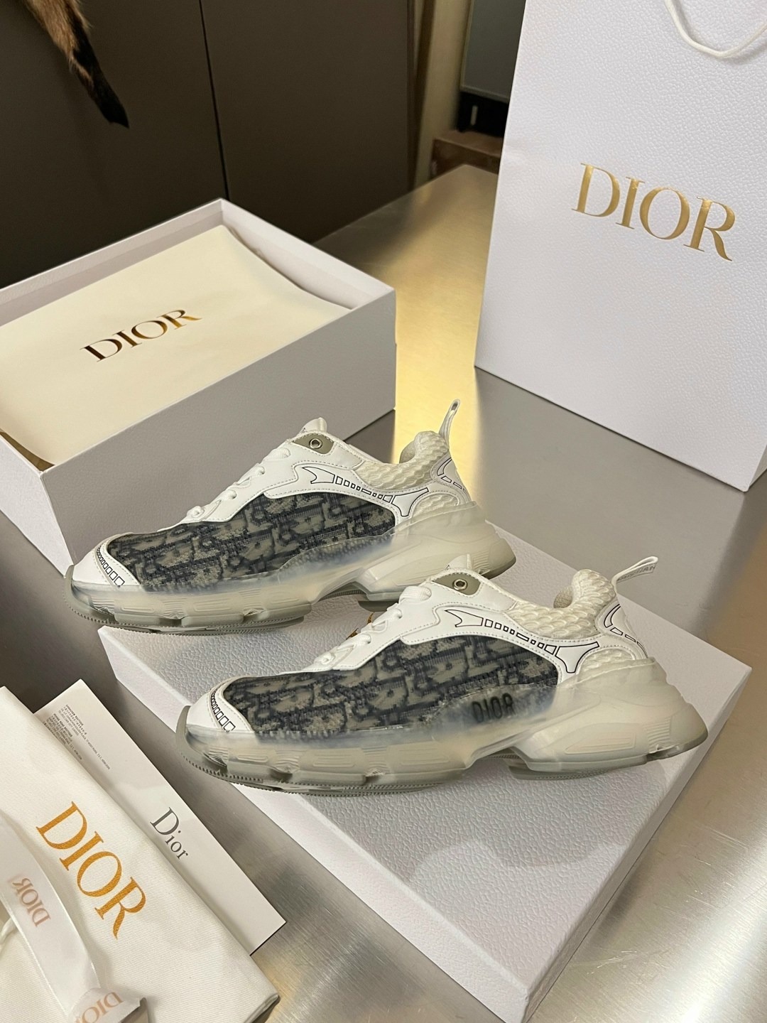 кроссовки christian dior,dior кроссовки,кроссовки dior женские,кроссовки dior vibe,кроссовки dior мужские