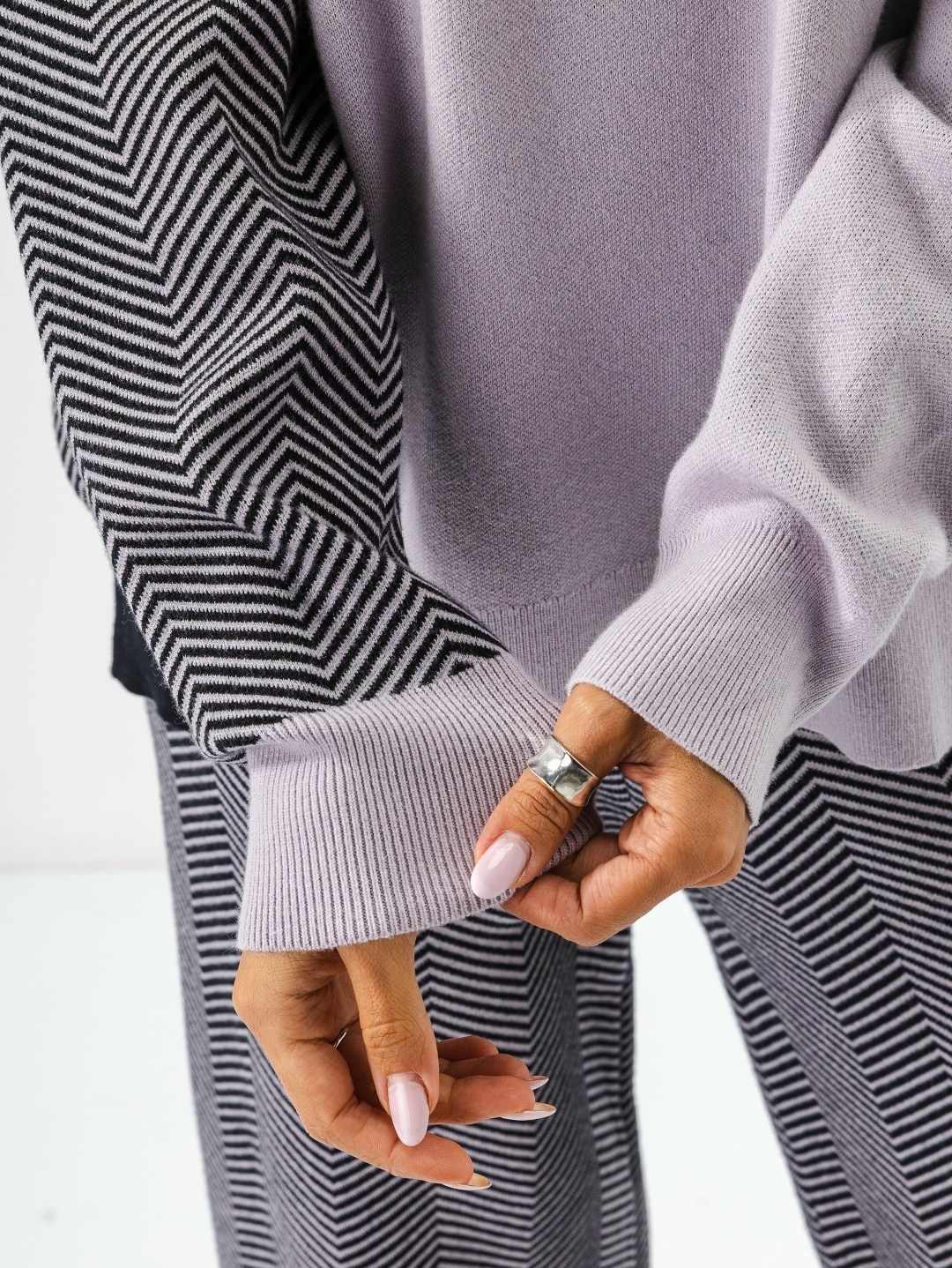 трикотажные брюки,джемпер,вязаные брюки,серый джемпер,трикотажные костюмы