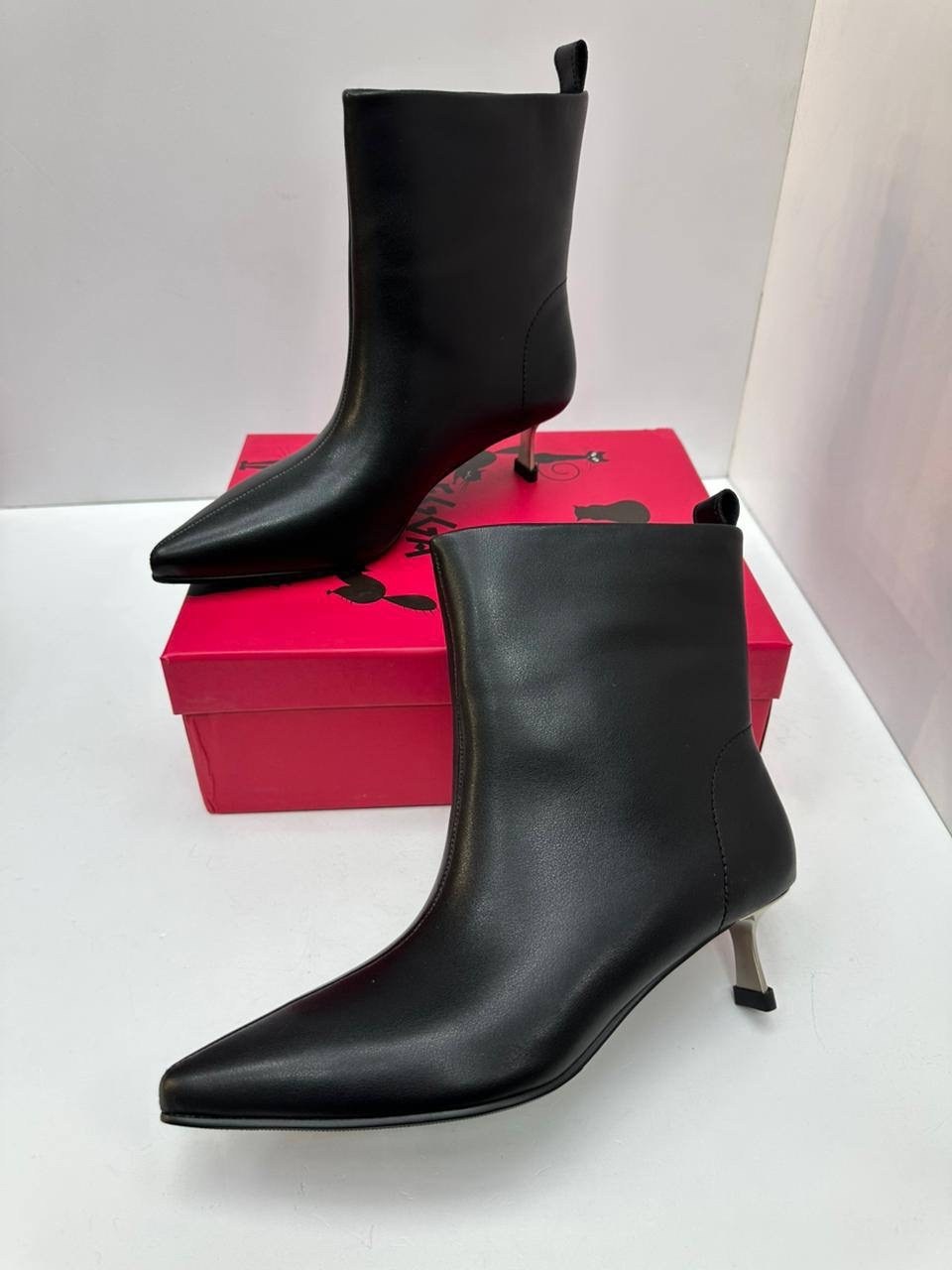 женские ботильоны,модные ботильоны,женские ботильоны с острым носком,, женская