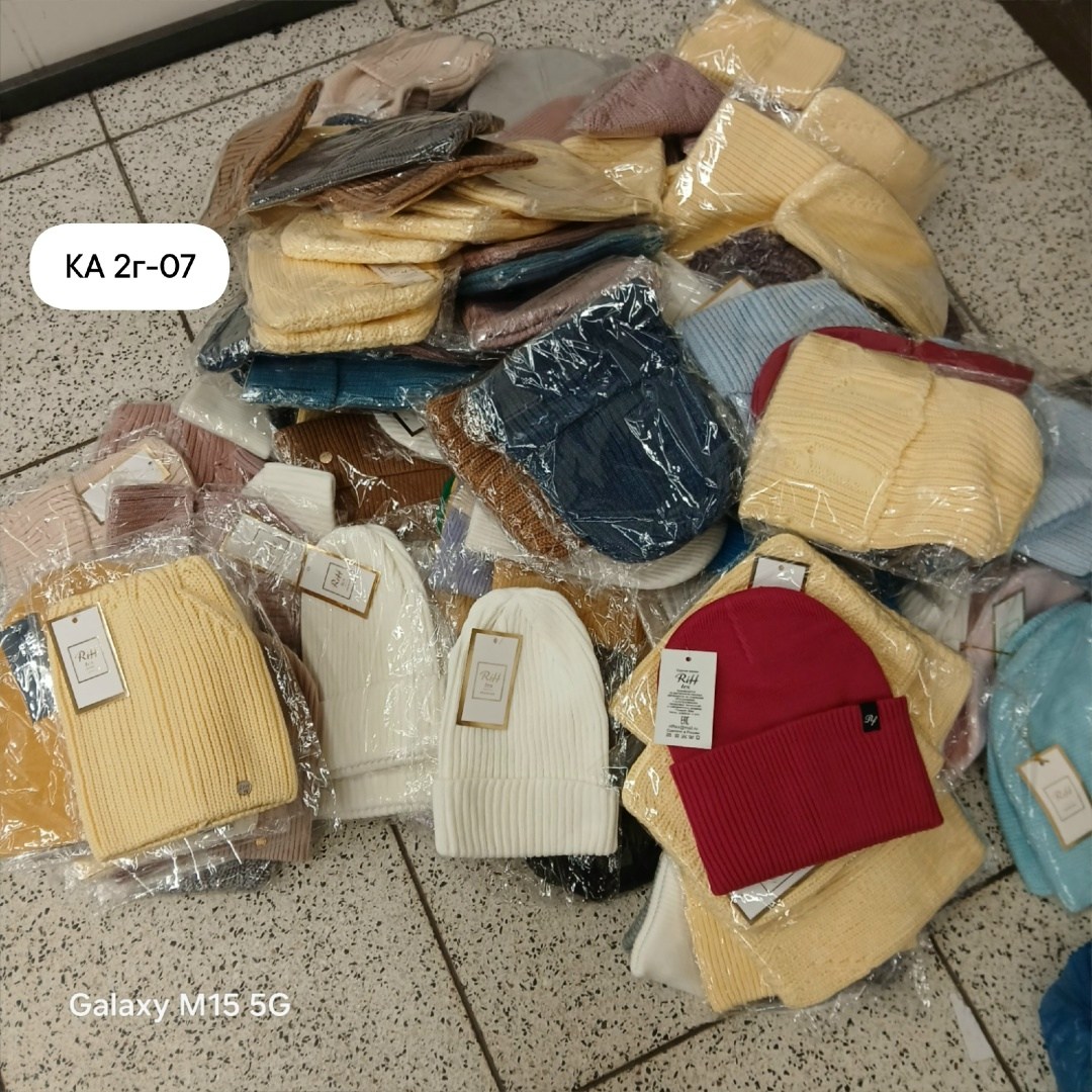 шапка женская,женская вязаная шапка,шапка для женщин,шапка женская на флисе,модная шапка