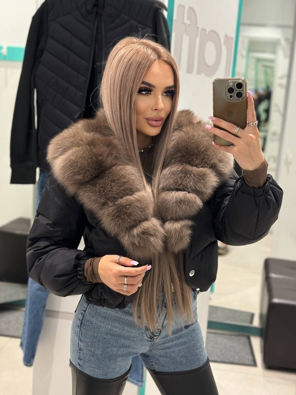 куртка женская с натуральным мехом,пуховики с натуральным мехом,куртка пуховик с натуральным мехом,куртка с мехом,пуховики с мехом