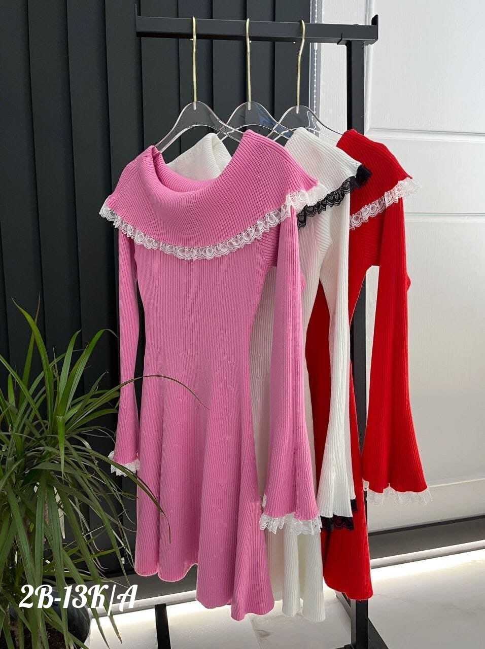 трикотажное платье с открытыми плечами,платье вязаное женское,платье вязаное,платье вязаное мини,платье со свитером