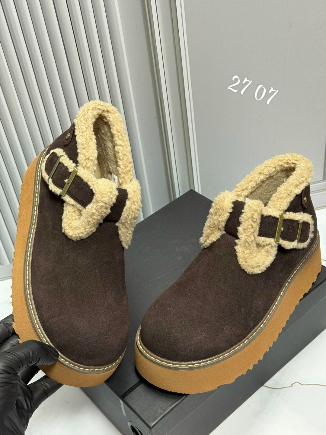 ,женская ,женские угги,обуви,зимняя женская