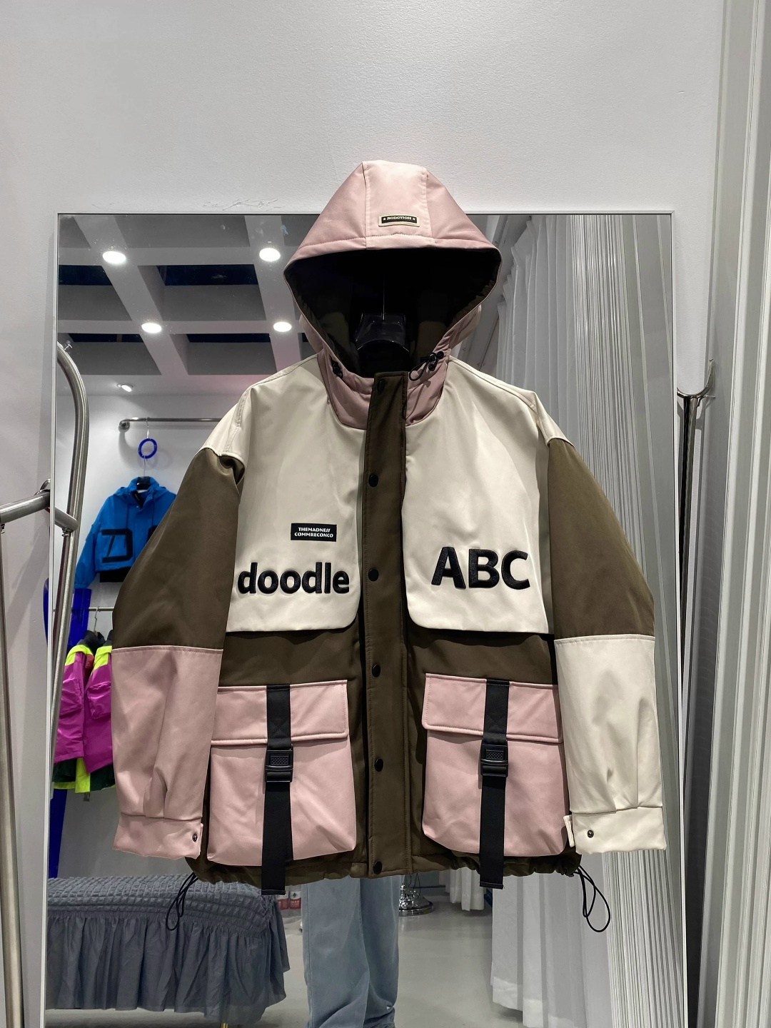 повседневная куртка,куртка модная,уличная куртка,куртка,куртка в стиле пэчворк