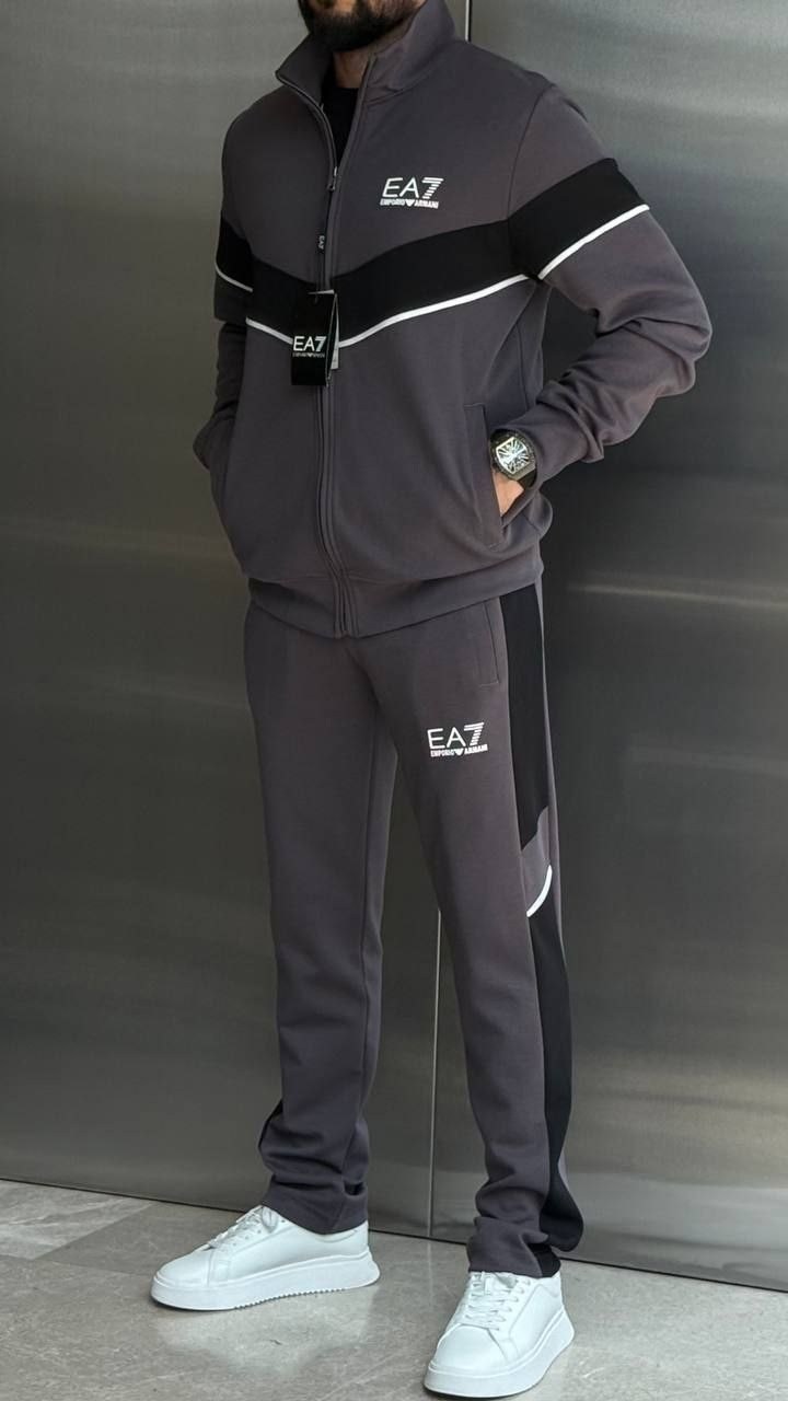 костюм армани мужской спортивный armani ea7,спортивный костюм армани еа7,костюм спортивный tracksuits ea7,ea7 emporio armani 7 костюм спортивный,костюм армани еа7