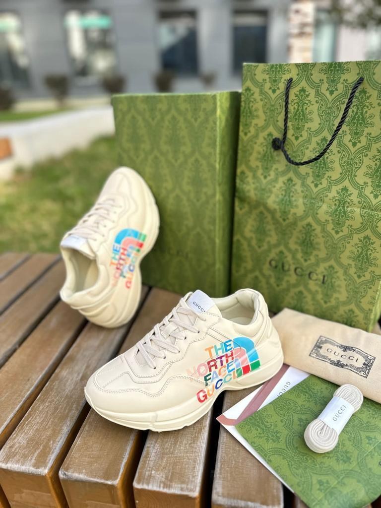 кроссовки женские gucci,бежевые кроссовки,кроссовкам gucci rhyton,кроссовки gucci,кроссовки женскиe