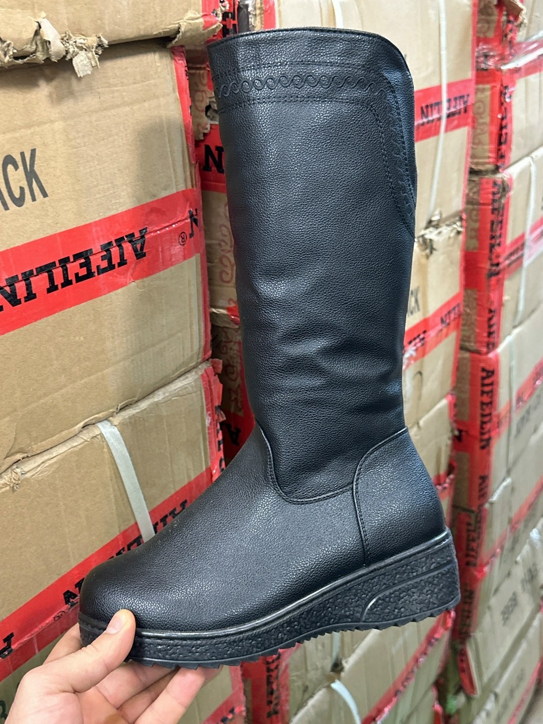 женские сапоги,,зимние женские сапоги,зимние сапоги,сапожки