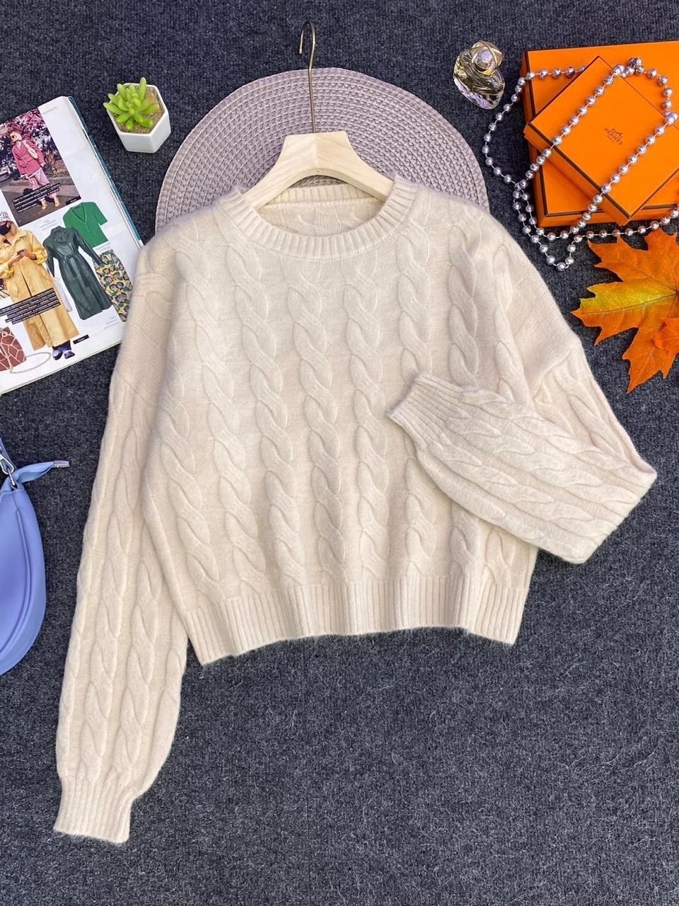 свитер вязанный,джемпер с косами,свитер джемпер,вязаные свитера,модные свитера