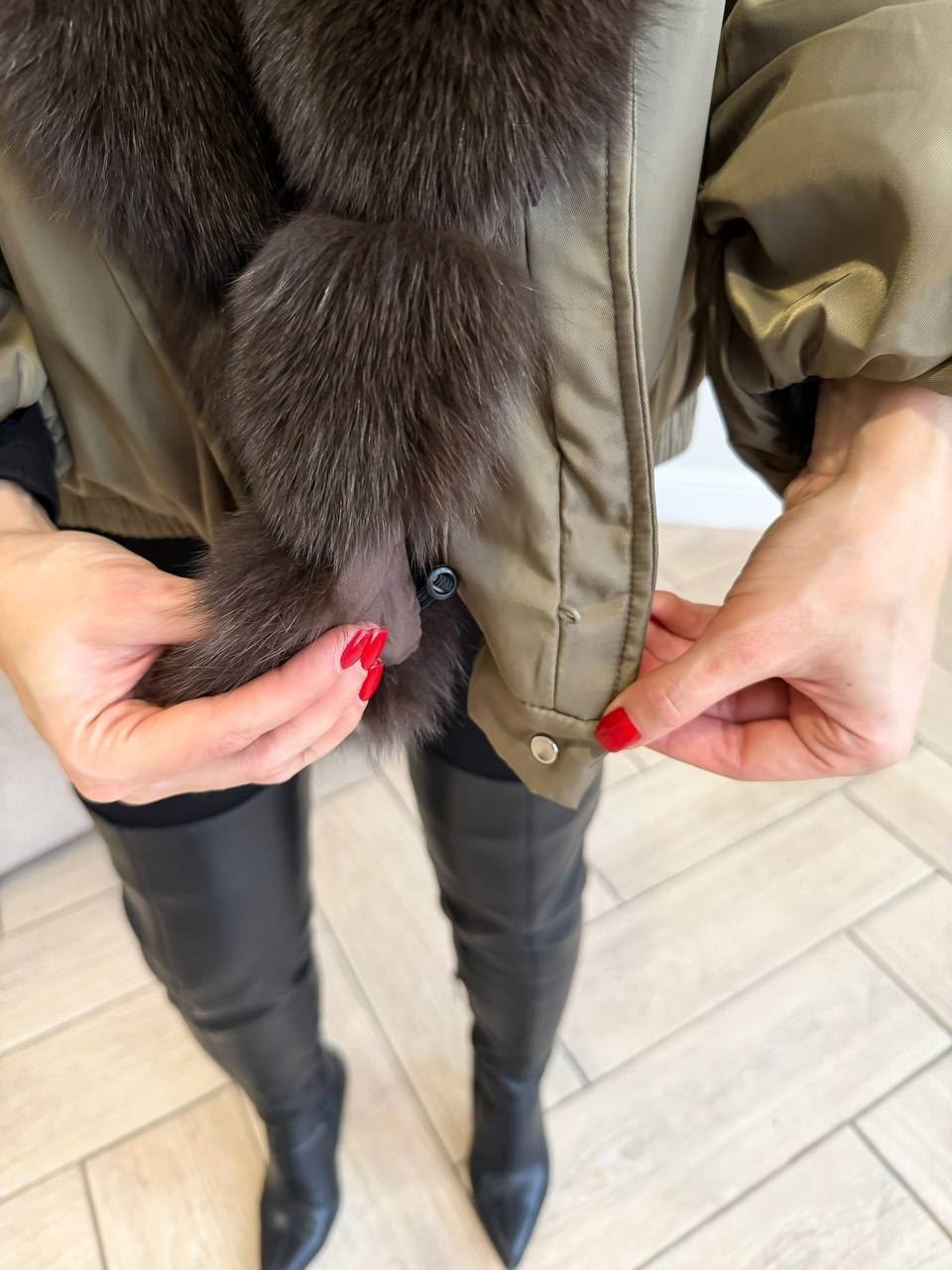 пуховики с мехом,стильные пуховики,пуховики с натуральным мехом,короткий пуховик,куртка пуховик зимний