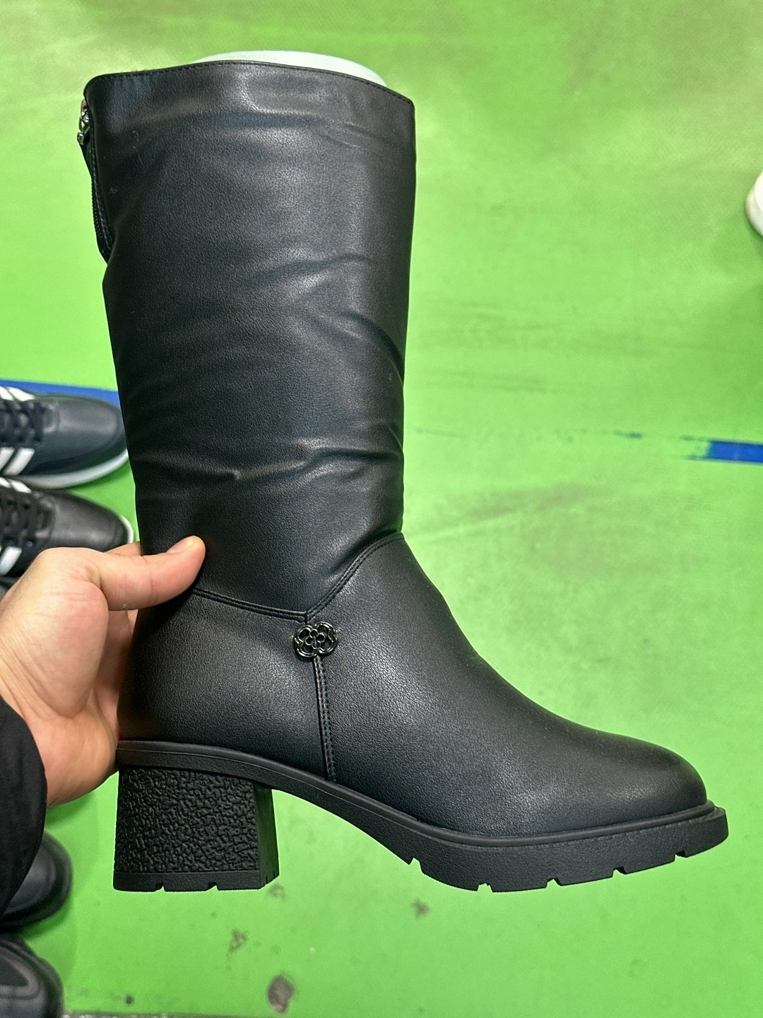 женские зимние сапоги,,сапоги зимние,сапожки,сапог женский