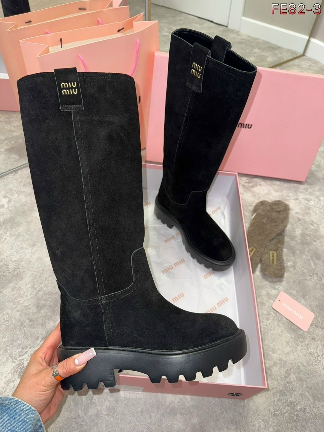 женские сапоги,,кожаные сапоги,модные сапоги,сапоги celine