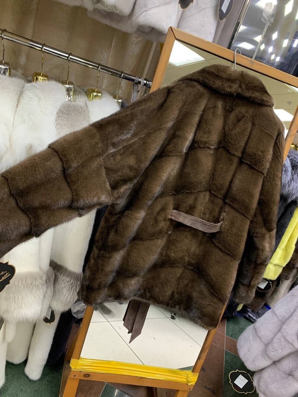 шуба норковая,шуба норка,шуба из норки,женская шуба из натурального меха норки с,норковая шуба короткая