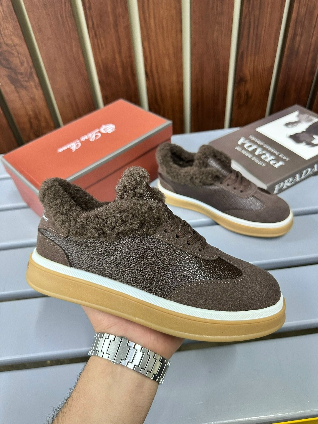 кроссовки loro piana,женские кроссовки с мехом,женские зимние кроссовки,,меховые кроссовки