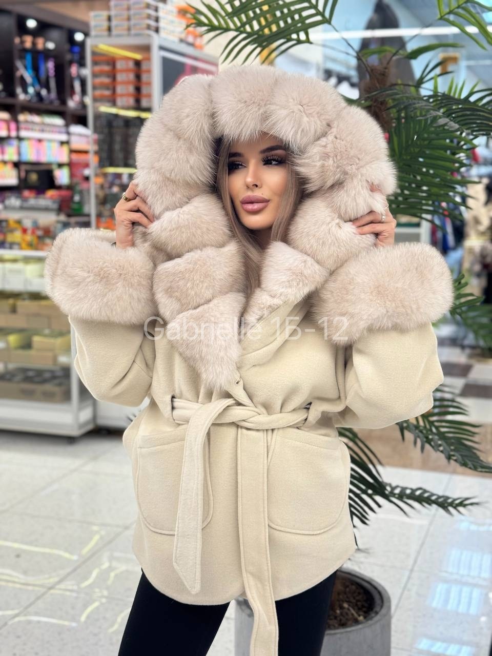 пальто с мехом,пальто кашемировое,кашемировое пальто с мехом песца,пальто с натуральным мехом,полупальто с мехом