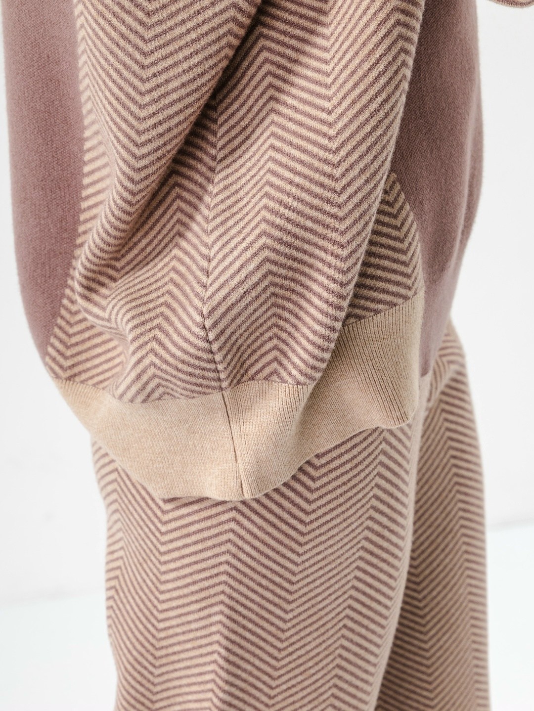 бежевый джемпер,костюм трикотажный,костюм с брюками,джемпер женские,вязаные костюмы