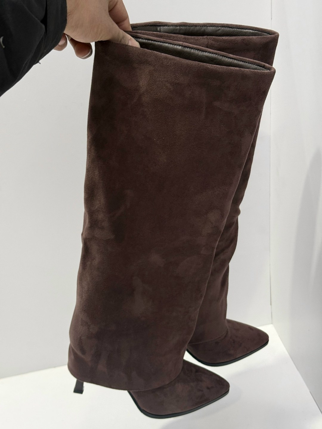 замшевые сапоги,женские сапоги,сапоги из натуральной замши,модные сапоги,замшевые коричневые сапоги sergio rossi