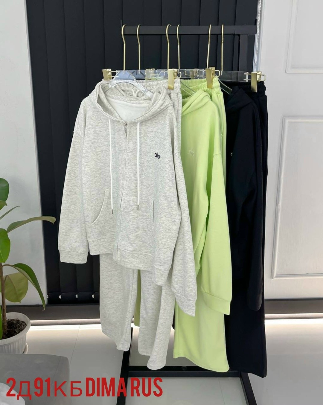 костюмы спортивные,стильные костюмы,костюмы двойки,спортивные костюмы женские,женские костюмы