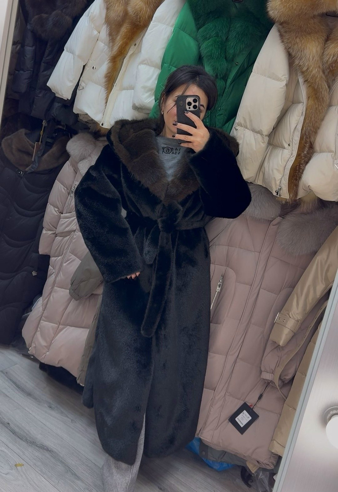 норковая шуба с капюшоном,норковые шубы,шуба с капюшоном,шубка,удлиненная шуба