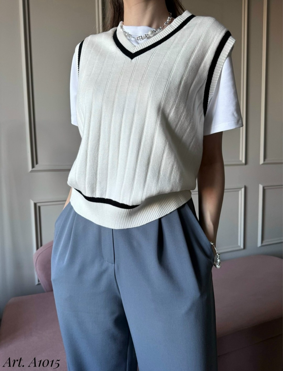 жилетка школьная вязаная,женская жилетка,жилетка школьная,вязаная жилетка,вязаные жилеты женские