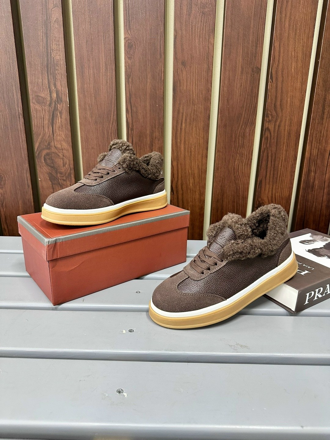 кроссовки loro piana,женские кроссовки с мехом,женские зимние кроссовки,,меховые кроссовки