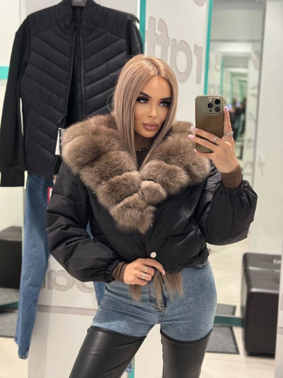 куртка женская с натуральным мехом,пуховики с натуральным мехом,куртка пуховик с натуральным мехом,куртка с мехом,пуховики с мехом