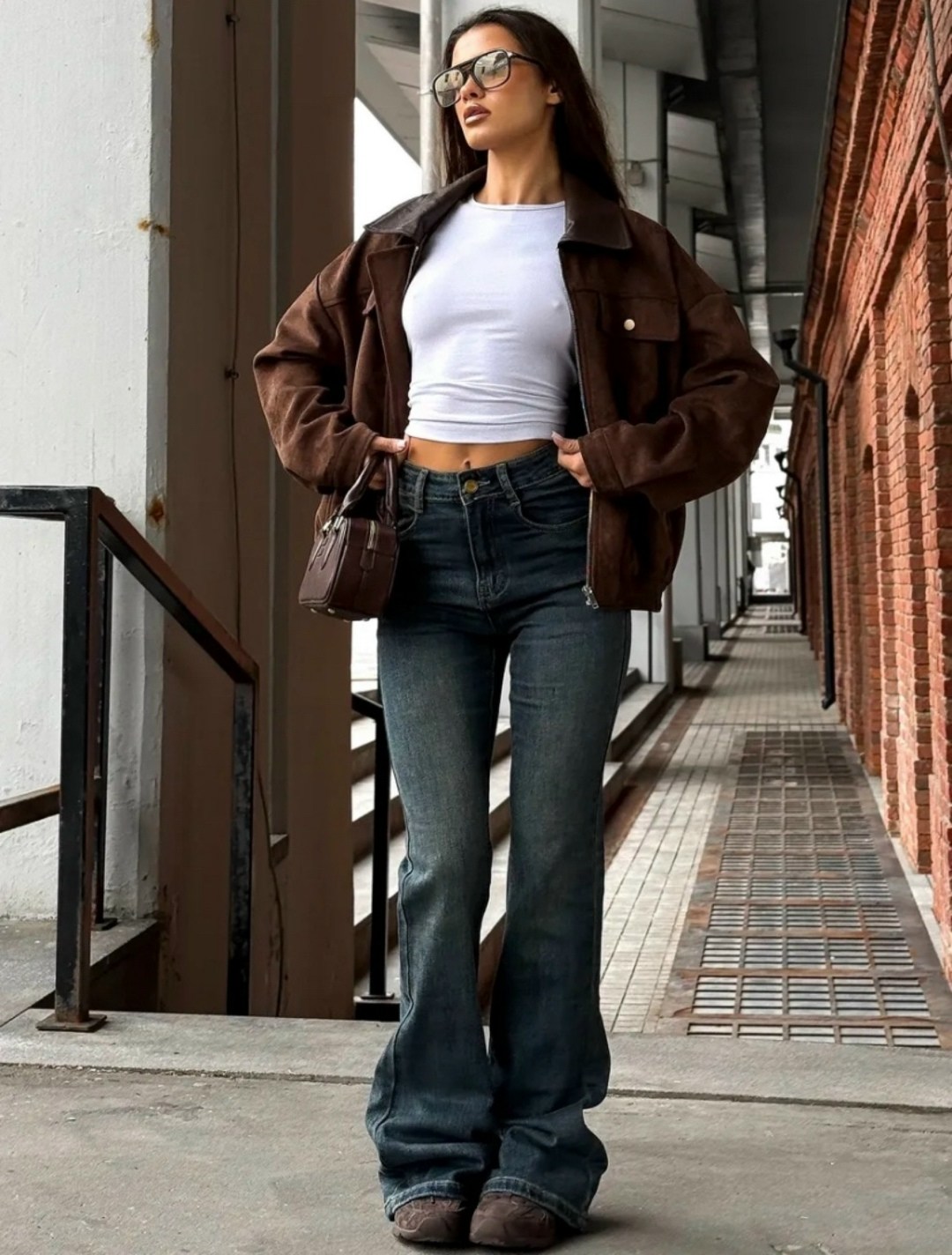 джинсы стильные,джинсы стиль,модные образы,джинсы клеш женские