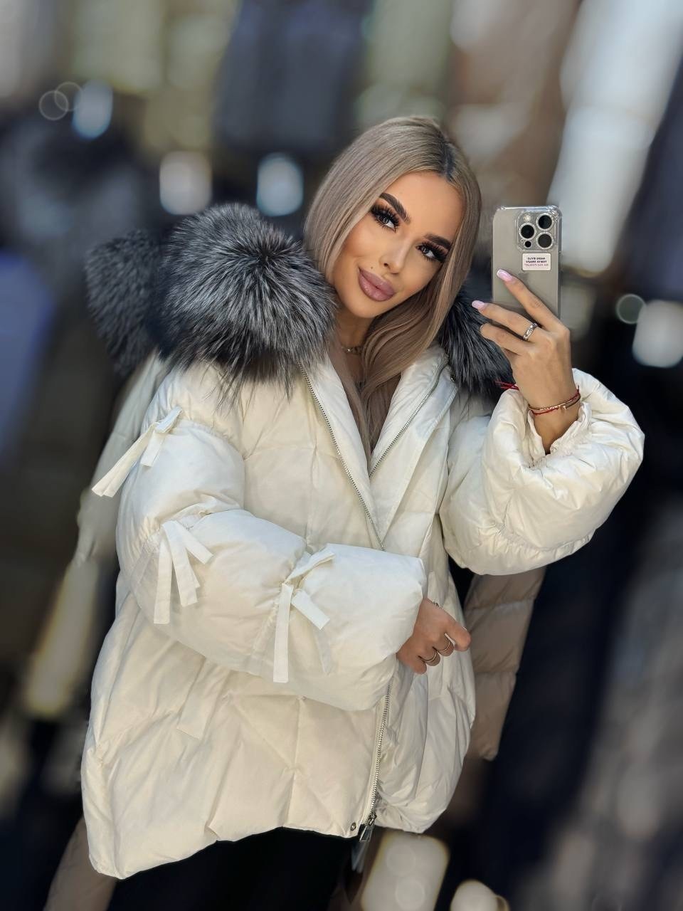стильные пуховики,пуховик куртка с мехом,зимние куртки,пуховик с мехом,белый пуховик