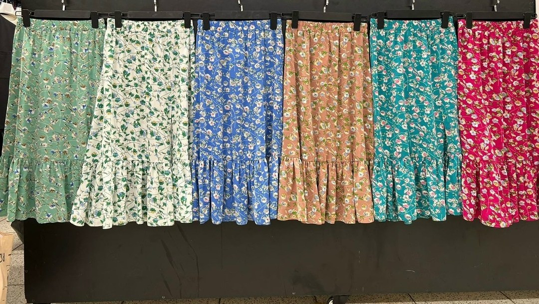 юбка,женская юбка,юбка с цветочным принтом,юбка средней длины,юбка на лето