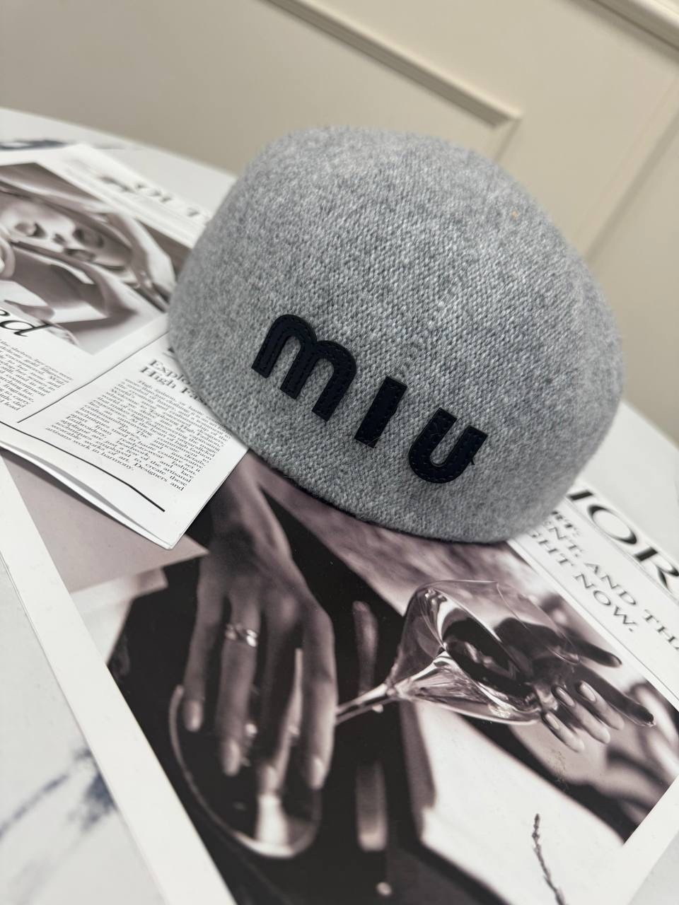 шапка miu miu,вязаная шапка,берет miu miu,модная шапка,берет