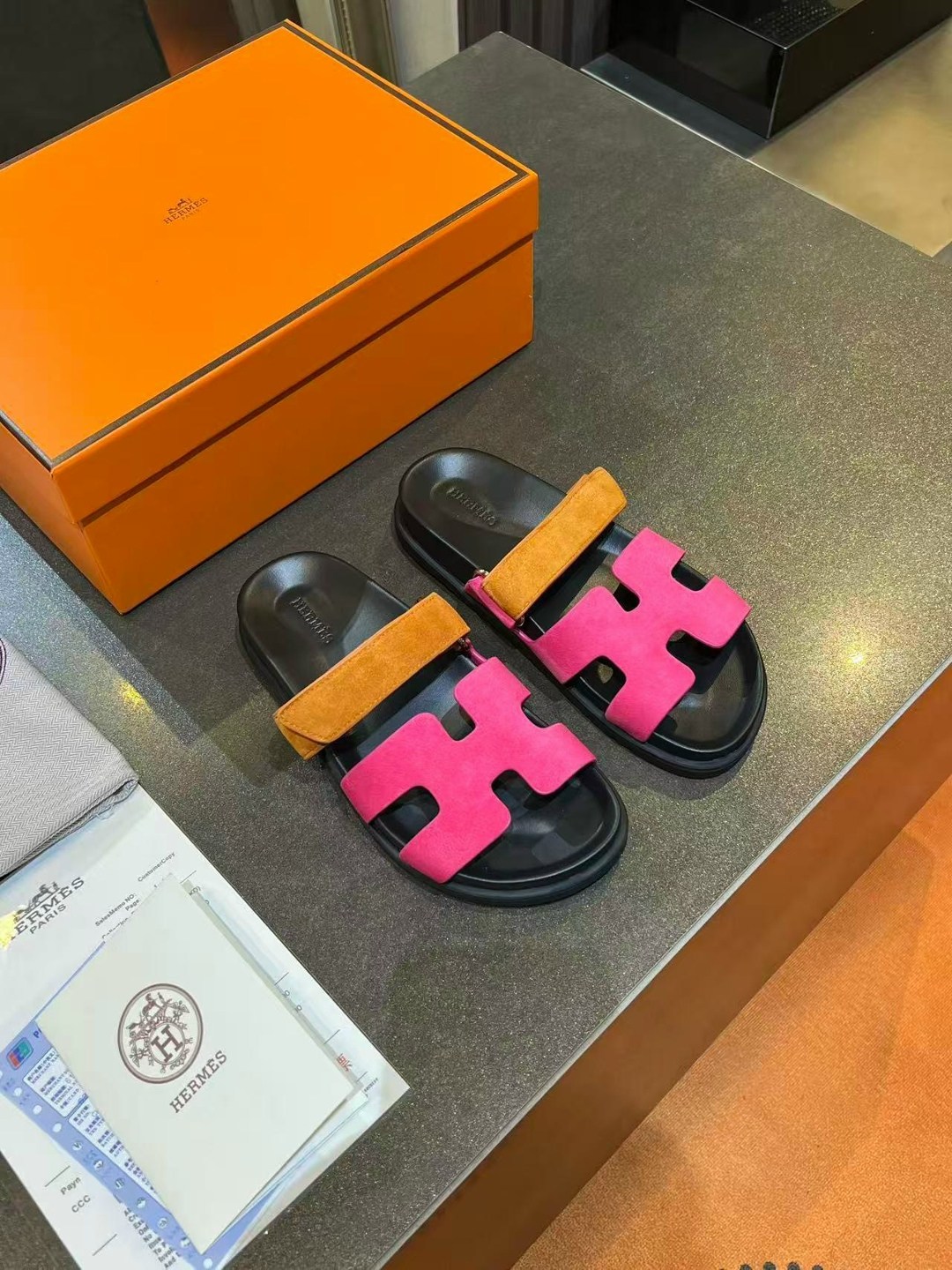 hermes шлепанцы,босоножки hermes женские,женские шлепанцы,модные сандалии,тапочки hermes женские