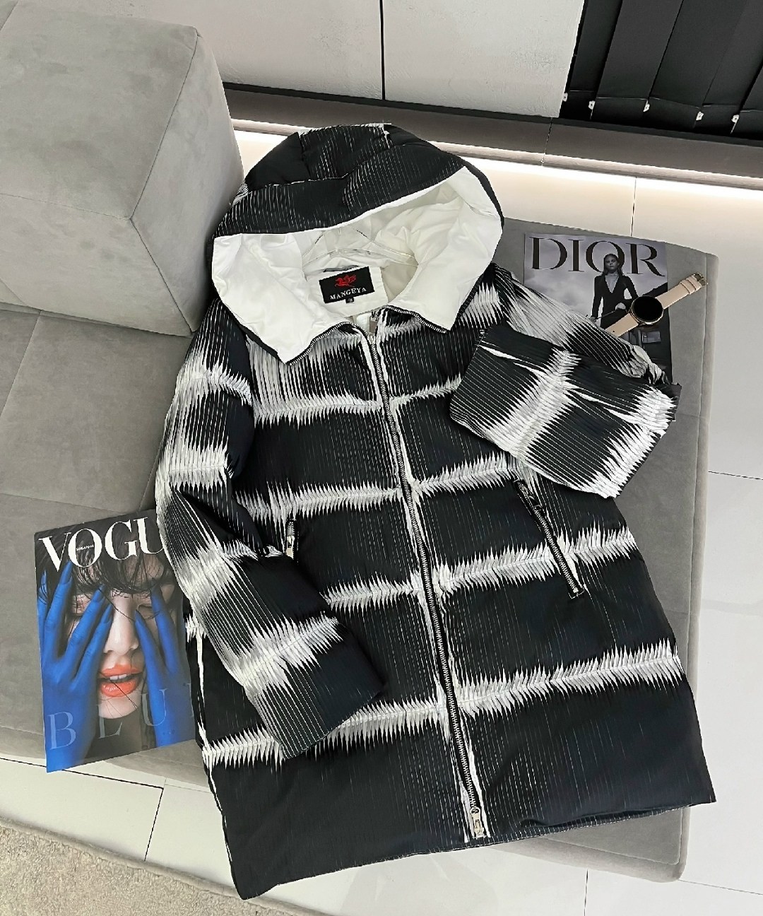 пуховик fendi,двусторонний пуховик,куртка fendi женская реплика,куртка фенди женская,зимние куртки