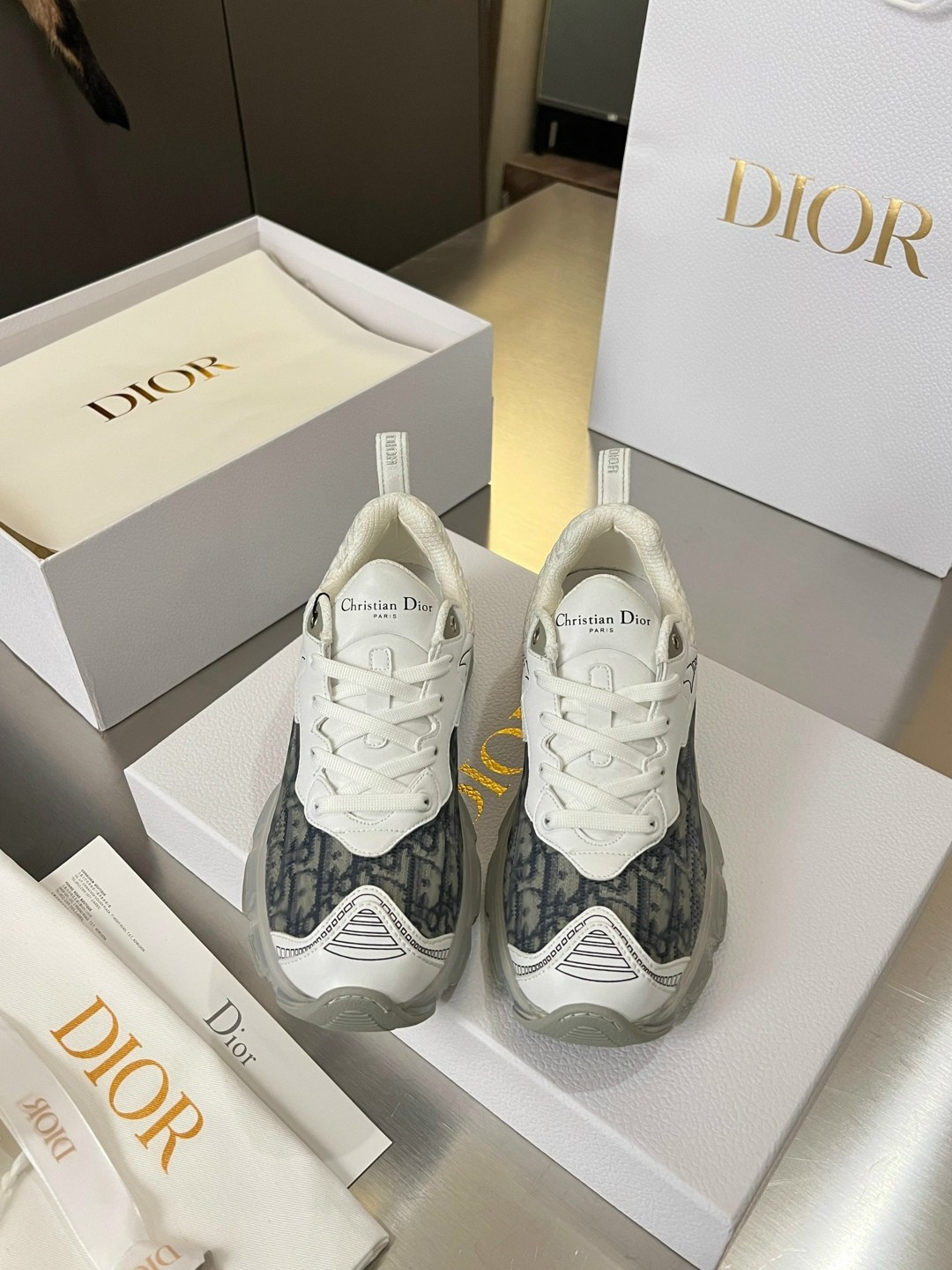 кроссовки christian dior,dior кроссовки,кроссовки dior женские,кроссовки dior vibe,кроссовки dior мужские