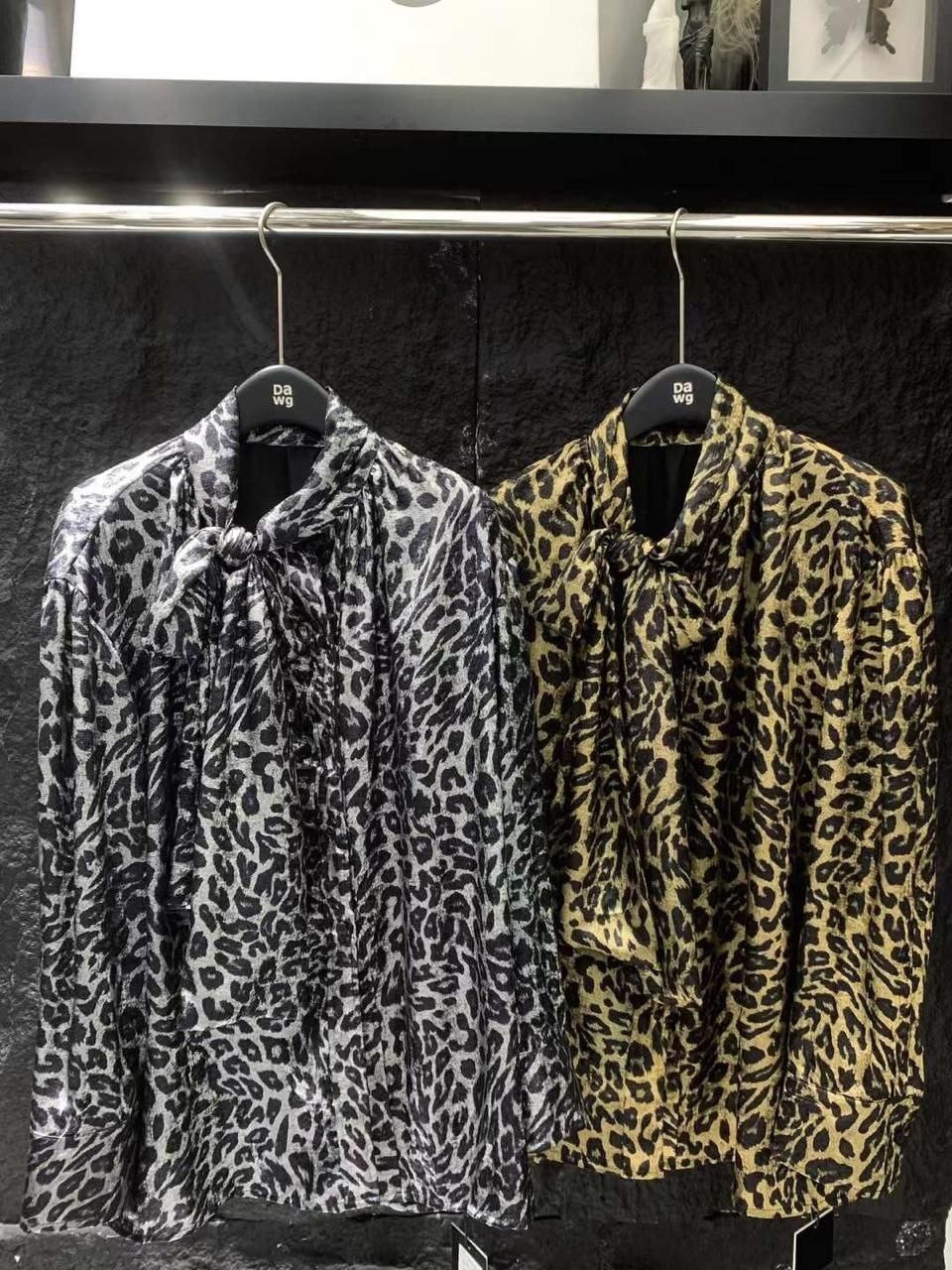 рубашка с леопардовым принтом,шелковая рубашка с леопардовым принтом,блузка леопардовая,блузка с леопардовым принтом,леопардовая рубашка