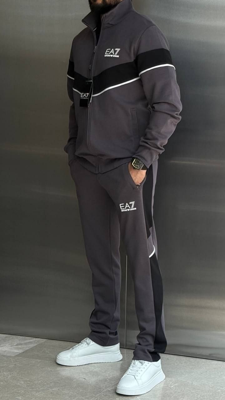 костюм армани мужской спортивный armani ea7,спортивный костюм армани еа7,костюм спортивный tracksuits ea7,ea7 emporio armani 7 костюм спортивный,костюм армани еа7